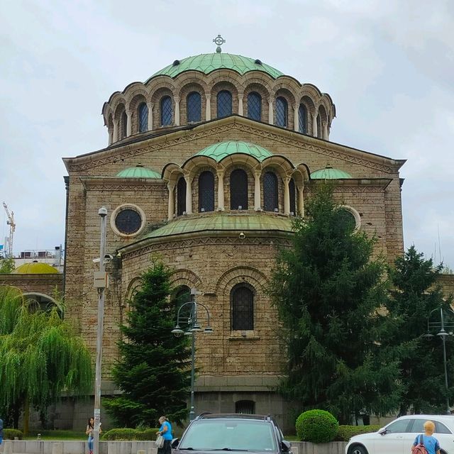 🇧🇬ブルガリア ソフィア 聖ネデリャ教会 独得な景観と宗教画が素晴らしい!! 】