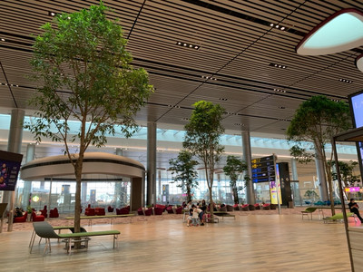 Singapore Changi Airport Terminal 4 Closing - One Mile at a Time