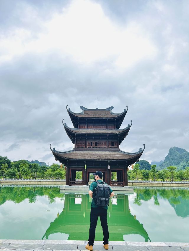 Chùa Tam Chúc - Quần thể chùa lớn nhất 