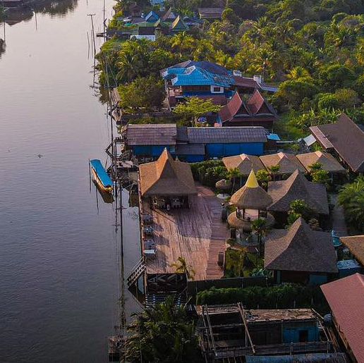 ที่พักเปิดใหม่ติดริมน้ำ อัมพวา