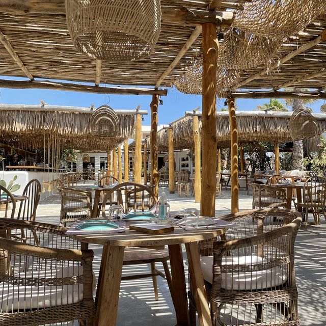 Nomad beach bar Naxos 