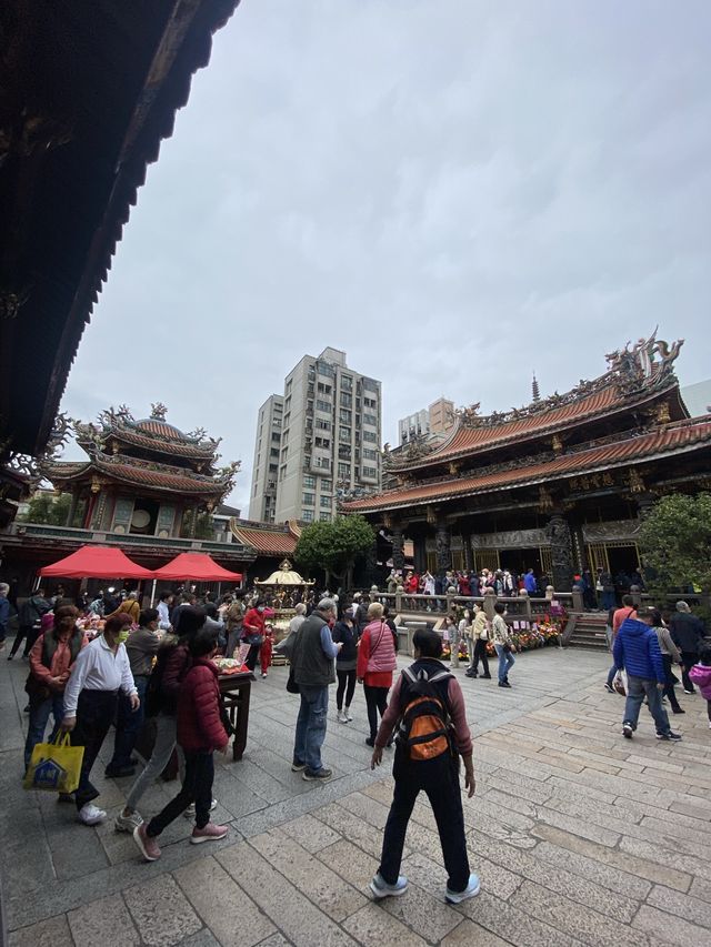 ⛩️วัดหลงซาน ไทเป