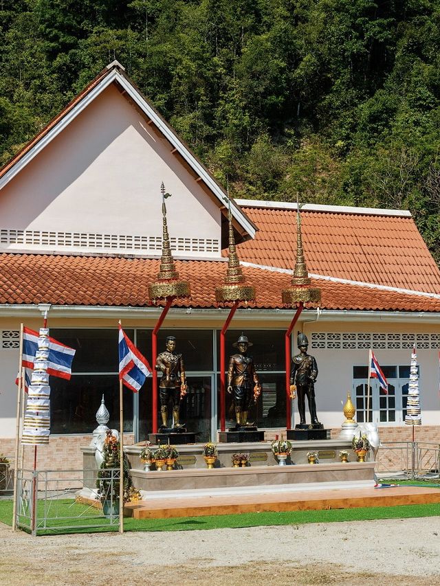 Discover Wat Naka Thamaram in Krabi
