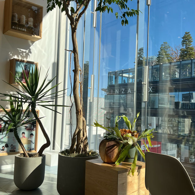 일본 도쿄 여행 예정이라면! 유니클로 긴자에서 커피 마시자 ☕️