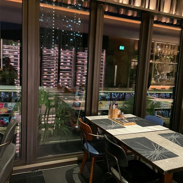 有 Kids Area 嘅自己餐廳，仲有超多款美食