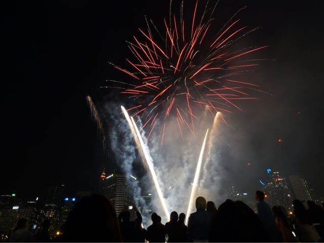 🎆悉尼達令港：海灣煙火秀，多元化娛樂🎆