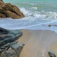 หาดลับ ติดคาเฟ่ที่กำลังมาแรงที่ ขนอม 🌊
