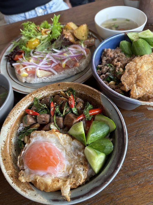 📍 Taiban (ใต้บ้าน) 🏠🎨☕️ 📍 Taiban (ใต้บ้าน) 🏠🎨☕️