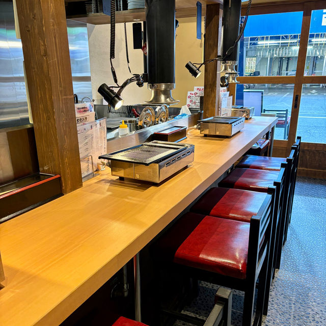 【大阪・難波】通常の1.5倍のボリュームカットが自慢「ライブ焼肉 てんぐ 千日前店」