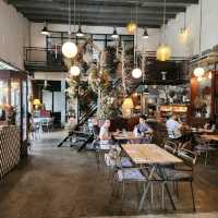 MOST COZY Rowan and Parsley Cafe in JB