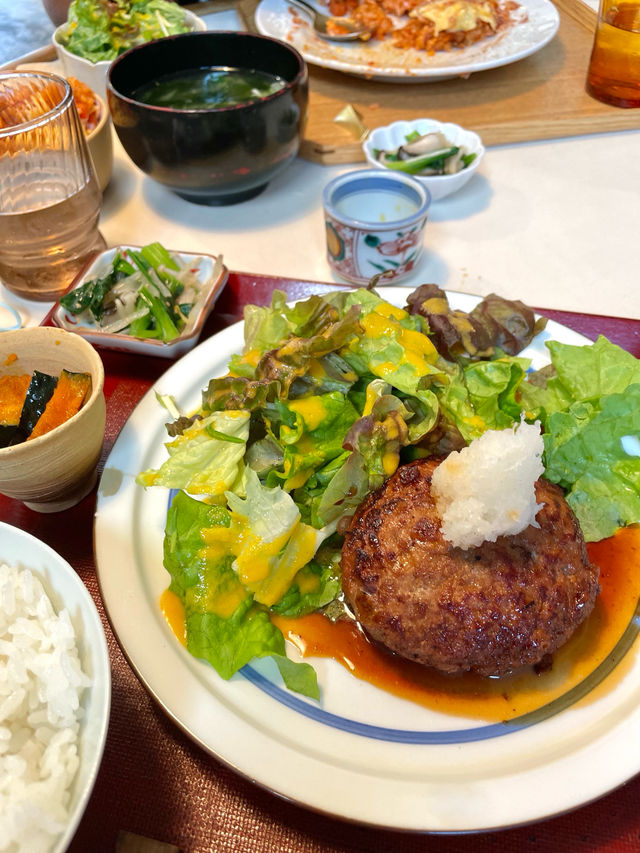【東京】自然食のカフェみたいなヘルシーでボリューミーな定食屋やさん