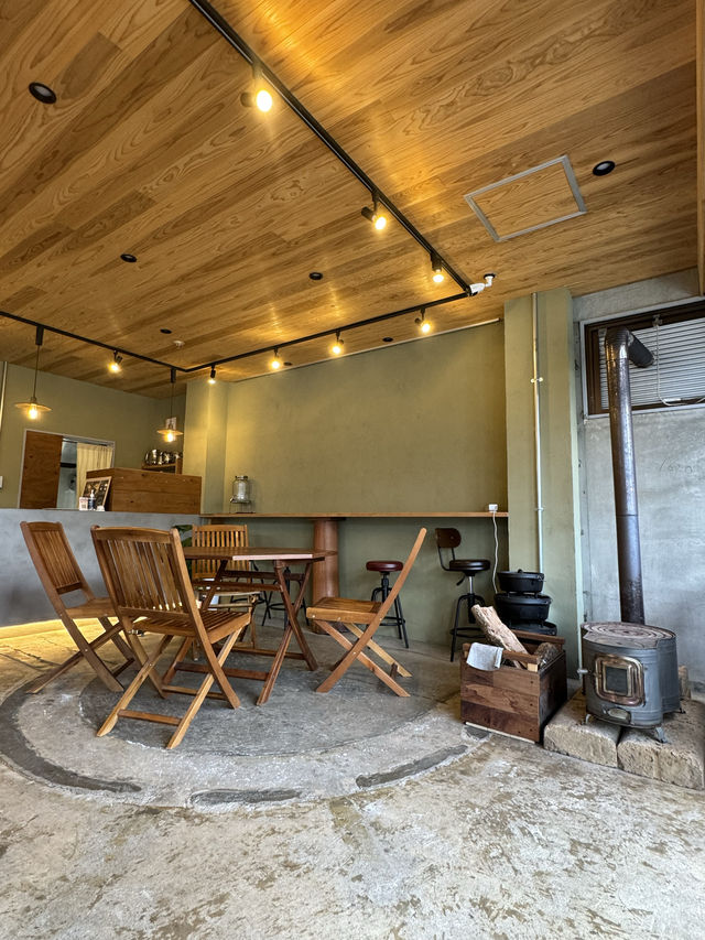 【熊本カフェ】駅から徒歩約3分の落ち着く山小屋風カフェ☕️