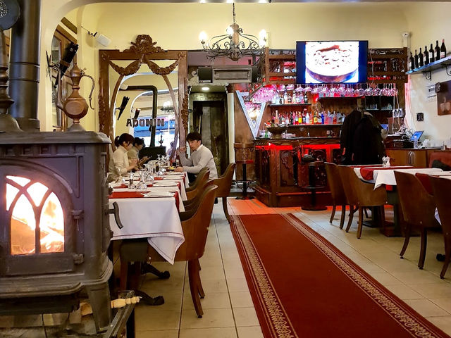 Adonin Restaurant