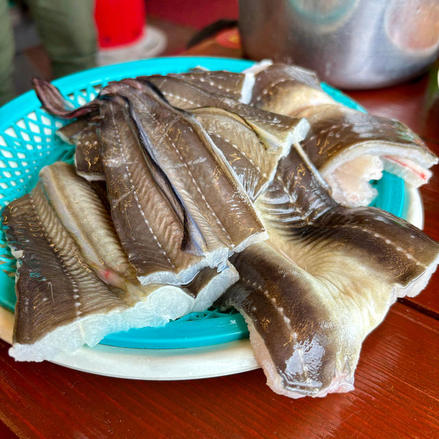【韓国釜山・尾浦】テラスで海を眺めて豪快な貝焼きを味わう「ミポクッチブ」