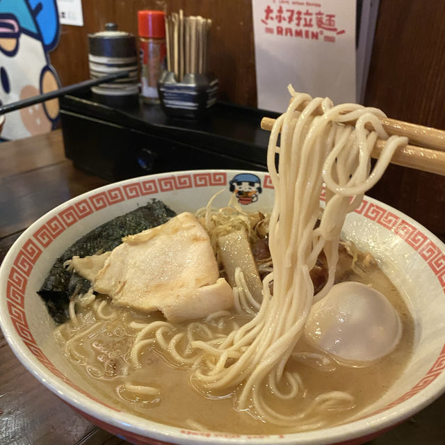 可愛卡通拉麵店😍