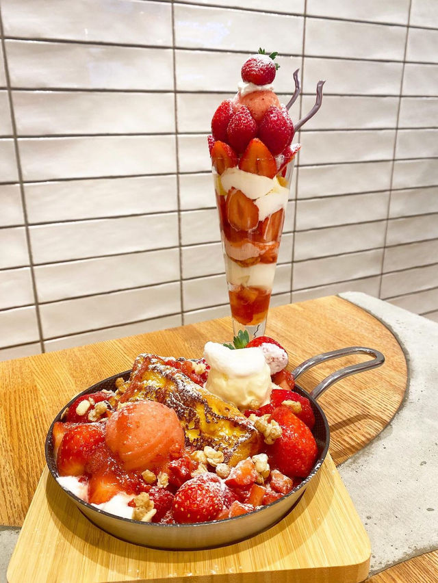 【福岡カフェ】いちご農園直営のいちごスイーツカフェ