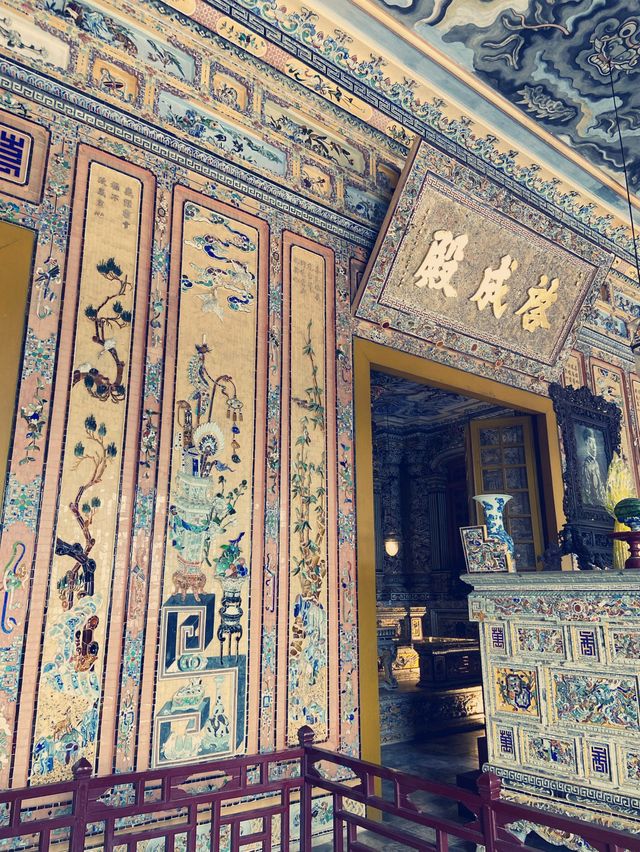 The most adorable Mausoleum in Hue🇻🇳