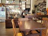 東湖靜僻小巷內的文青咖啡店：半夏生