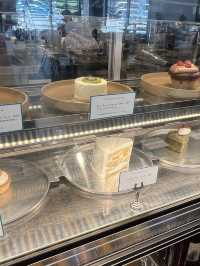 【福岡カフェ】開放的な店内でおいしいスイーツを楽しめる