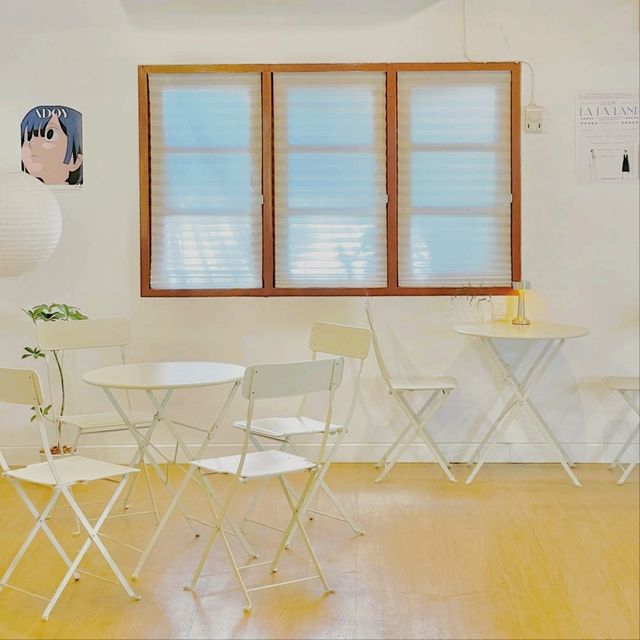 Peaceful Cafe ++