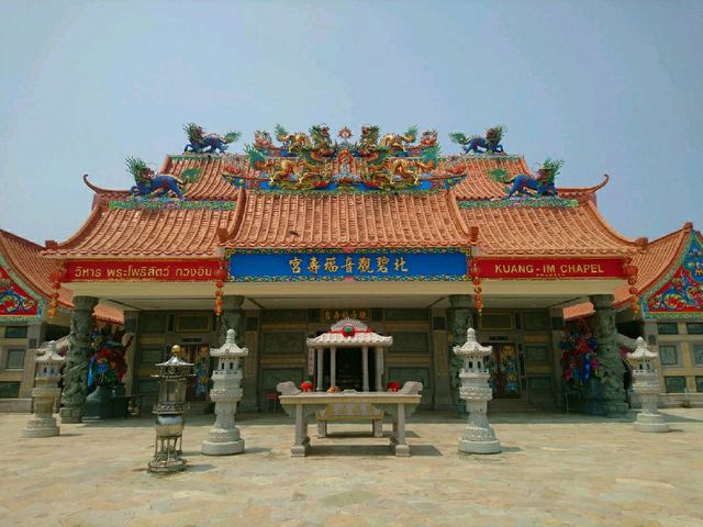 วิหารพระโพธิสัตว์กวนอิม สะพานข้ามแม่น้ำแคว