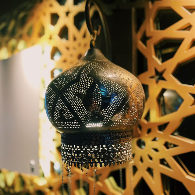 🌟 Enjoying the exotic Lebanese ambiance in Central 🌟