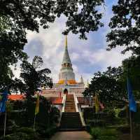 วัดราชประดิษฐาน กราบหลวงพ่อทวดเหยียบน้ำทะเลจืด