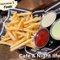 ร้านกลางคืนน่านั่ง @BTSราชเทวี