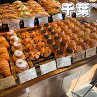 行列必須のパン屋さん🥐