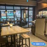 台南-融入歐陸技法的創意台式麵攤：吃麵吧