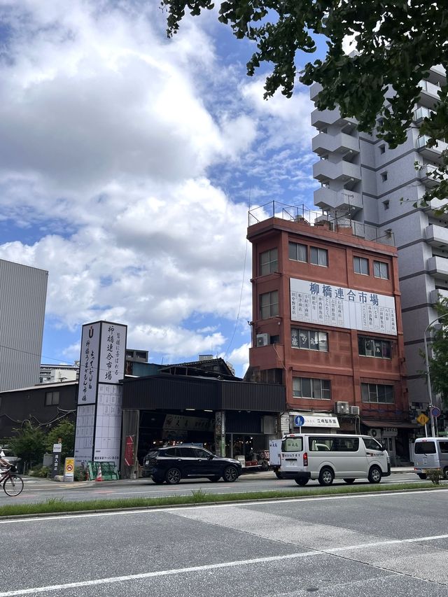 「食堂光」：福岡柳橋連合市場的海鮮丼特色餐廳
