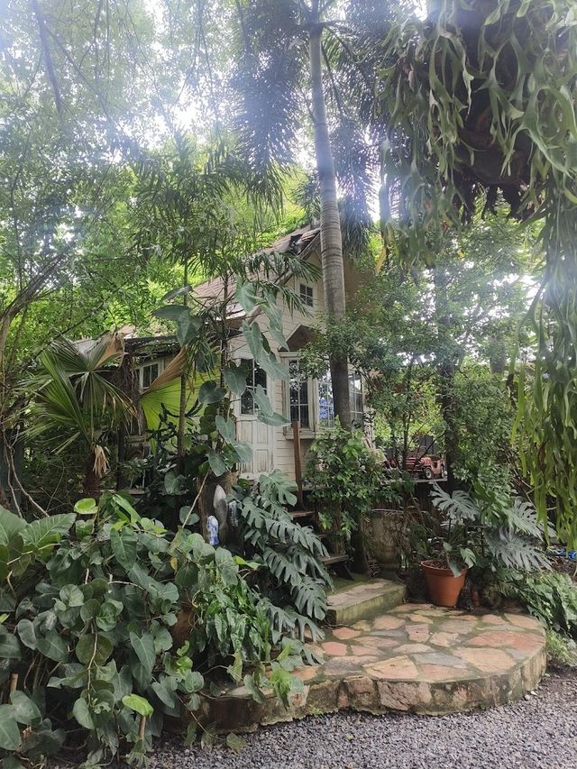 📌🏡🌷Prem Cafe In the Garden