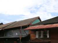 เที่ยวถนนยมจินดา