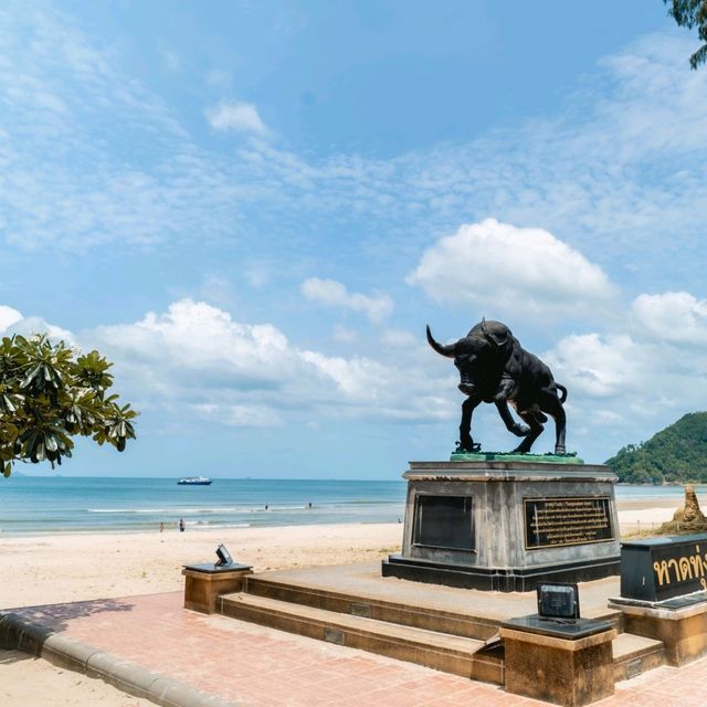 หาดทุ่งวัวเล่น หาดสวย สงบ ชุมพร
