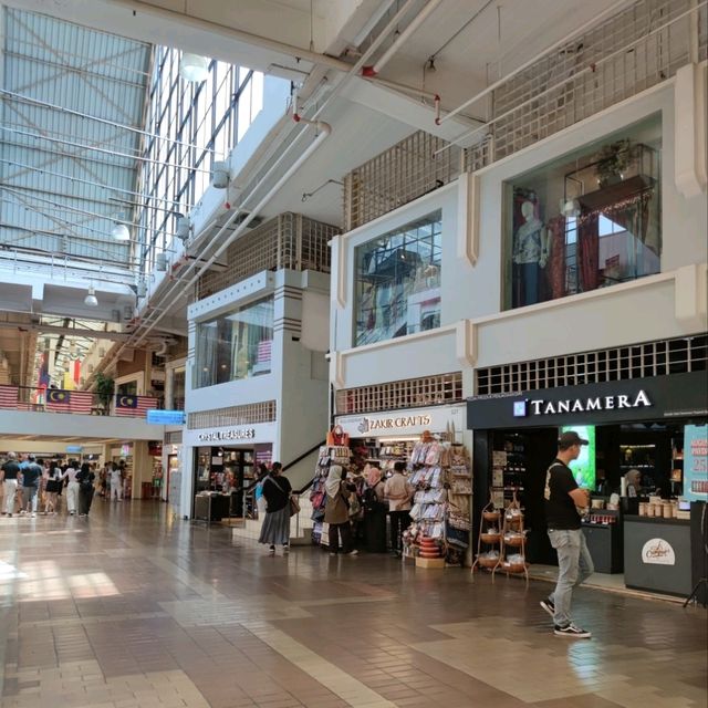 🇲🇾 Central Market: Kuala Lumpur Cultural Hub