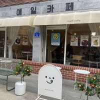 韓国 クリームが入ったモモデザートが今マスト🍑