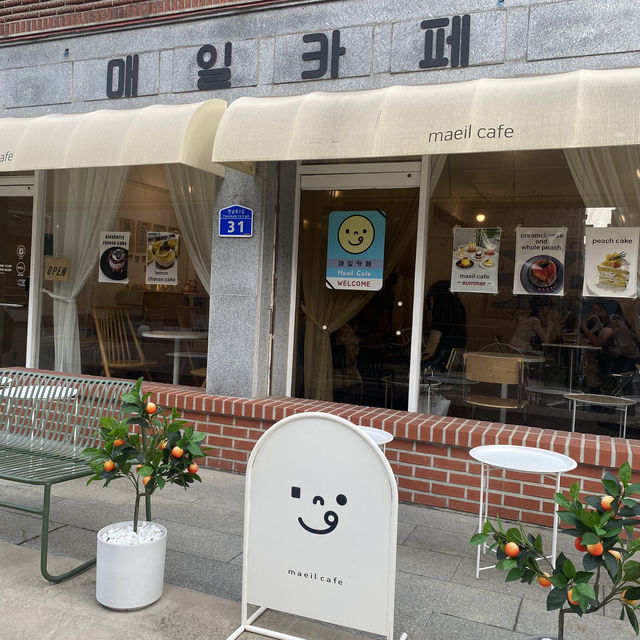 韓国 クリームが入ったモモデザートが今マスト🍑