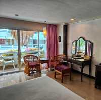 โรงแรมสวยติดทะเลชะอำ