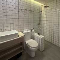 E11 Hotel ที่พักสไตล์ Modern Loft ติด BTS
