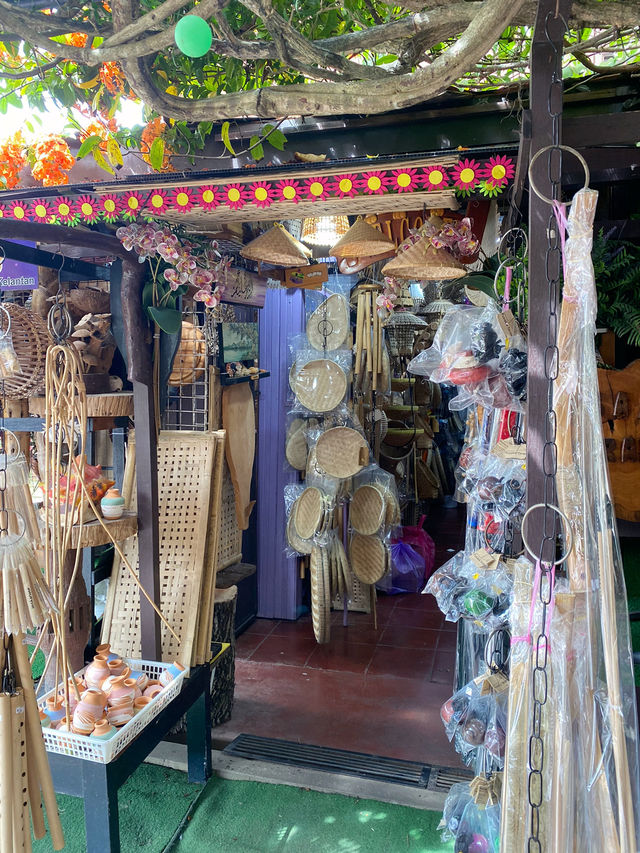 Discover local treasures in Kelantan! 