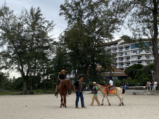 หาดสมิหลาตรึงใจ สงขลา