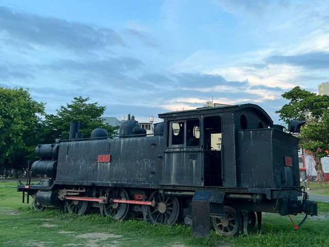 在高雄拍照打卡的藝術 哈瑪星鐵道文化園區的創意與歷史