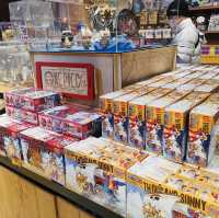 Exploring the Mugiwara Store in Tokyo Tower!