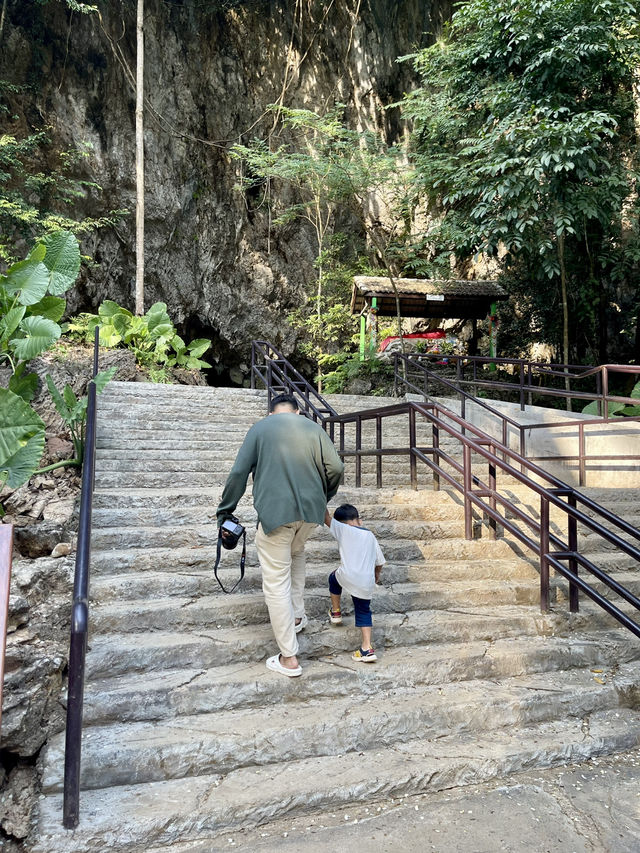 ถ้ำหลวง ขุนน้ำนางนอน