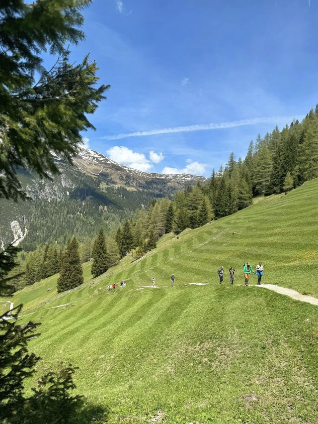 Obernberger See: A Hidden Alpine Paradise in Austria