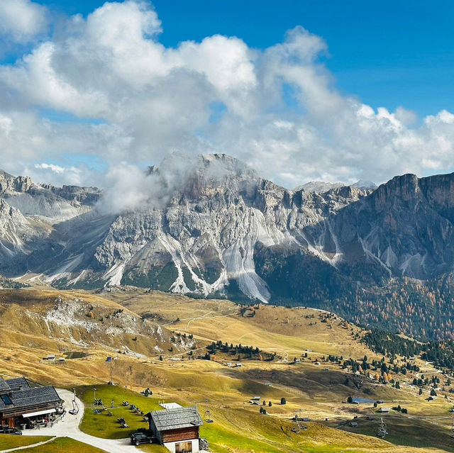 DOLOMITES in AUTUMN 