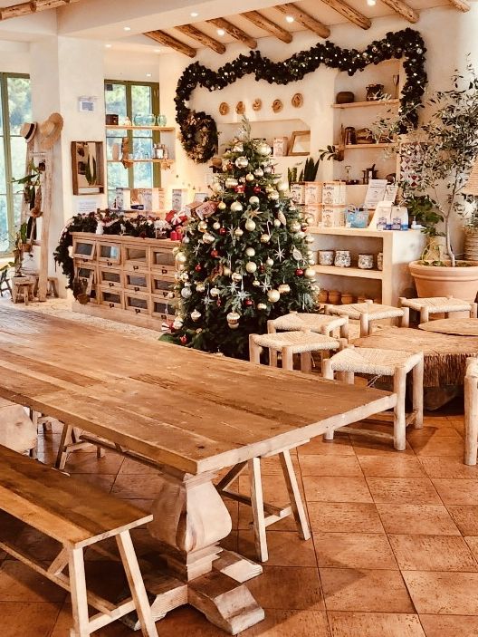 Seogwipian Bakery: A Perfect Blend of Views and Taste