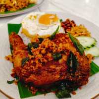 Lets Discover New Shop At Tan Hiok Nee Old Street 