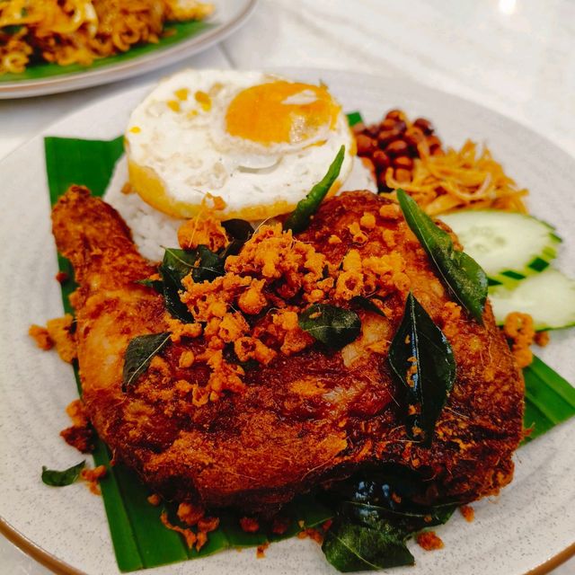 Lets Discover New Shop At Tan Hiok Nee Old Street 