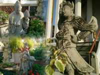 ชมความงามตุ๊กตาหิน@วัดสุทัศน์